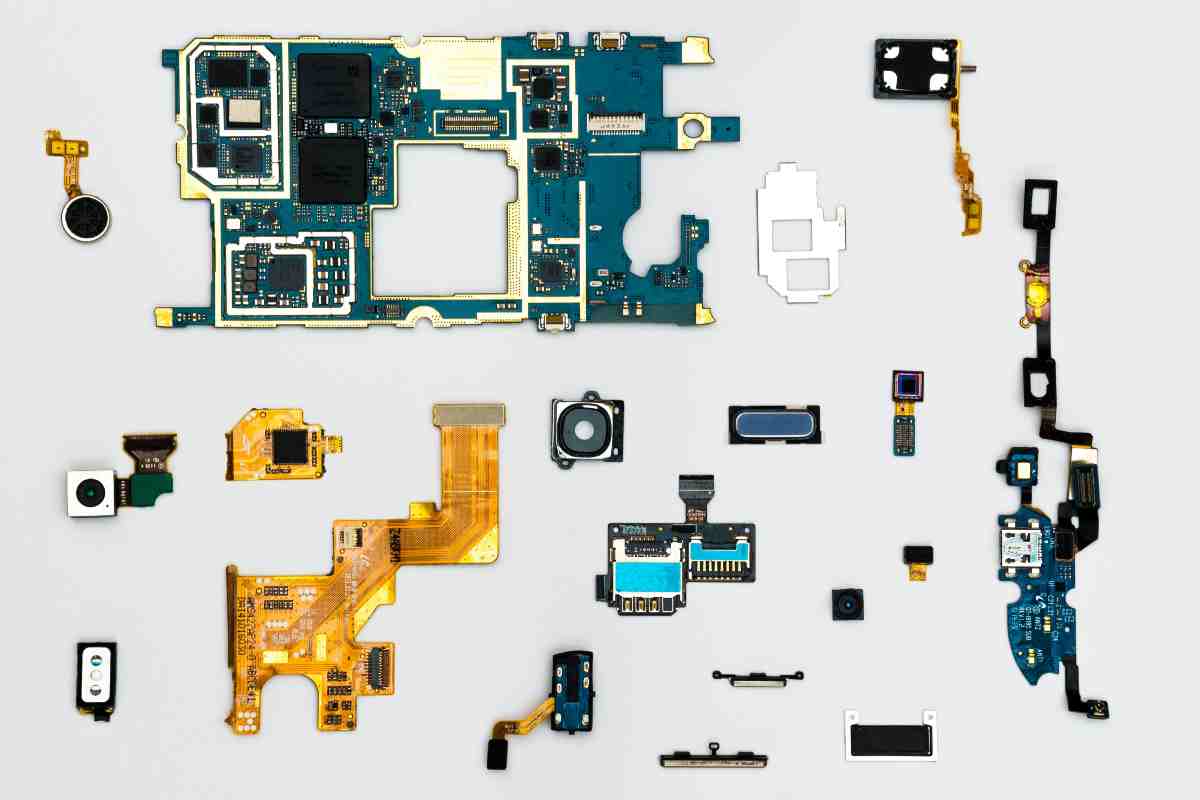 riparare un iphone a casa, ora si può