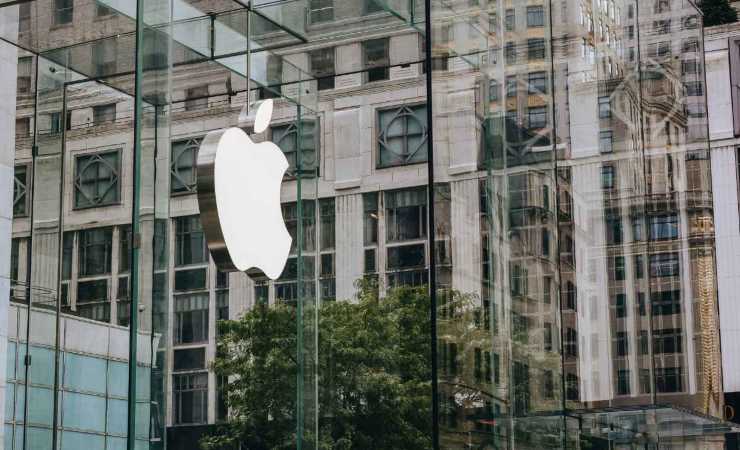 Apple blocca aggiornamento spotify