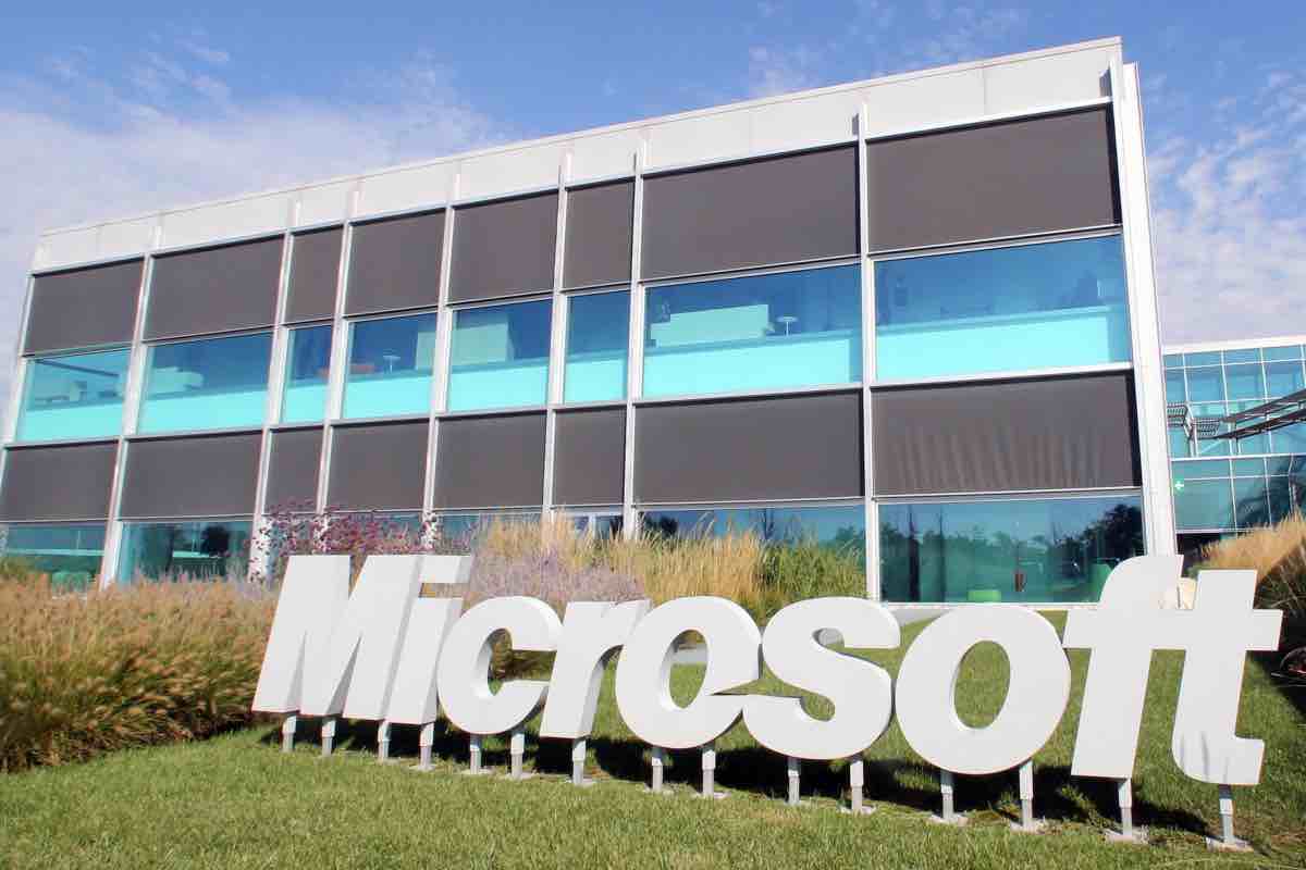 Microsoft spiazza tutti, sospeso aggiornamento