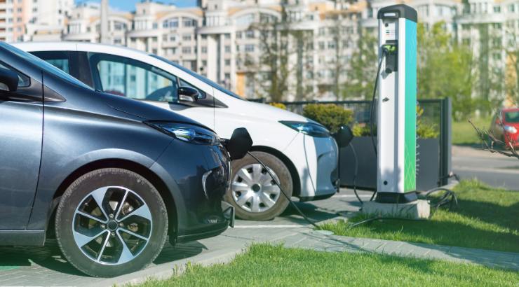 in arrivo più colonnine di ricarica per le auto elettriche