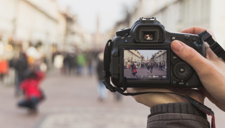 fotografare sconosciuti è legale?