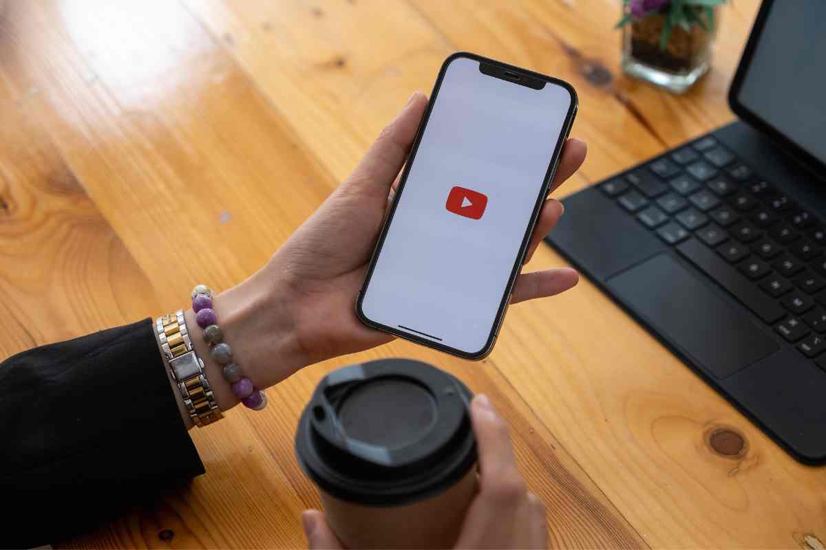 YouTube, ecco il pulsante che rende felici gli utenti: a cosa serve questa novità